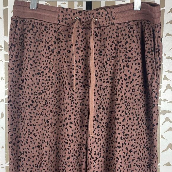 Jane and Delancey Leopard Print Jogger Lounge Pants L - Picture 2 of 8
